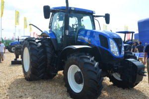 Tractor New Holland T6080