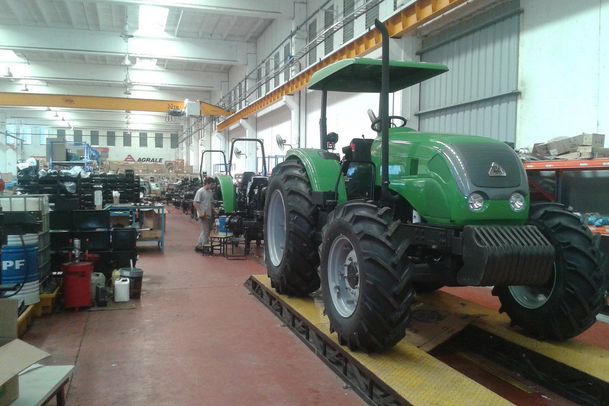 Tractor Agrale