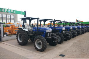 Farmtrac Argentina es una empresa de Oncativo (Córdoba), dedicada a la comercialización de tractores de la marca india Farmtrac. Forma parte del Grupo Econovo.