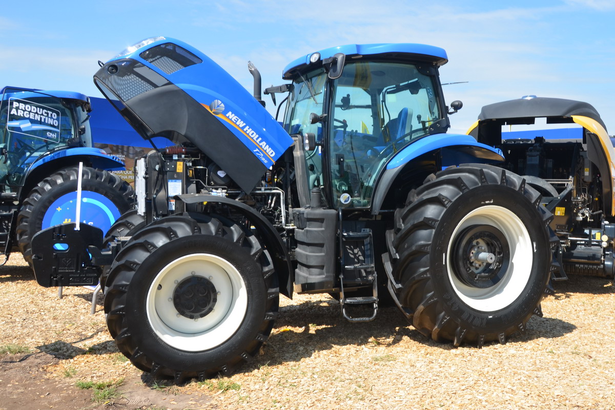 Tractor New Holland T7.195 - Maquinac