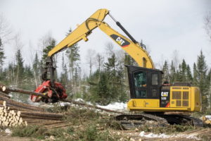 La empresa se desprende de la línea de productos especiales y retiene la producción de excavadoras forestales.