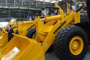 Lonking es una empresa global con sede central en Shangai (China), dedicada a la fabricación de autoelevadores y equipos de construcción.