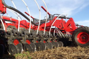 De la mano del boom de la soja y la agricultura a gran escala, las sembradoras tipo Air Drill avanzaron a paso firme en el mercado nacional. MARCAS – MODELOS – TENDENCIAS -ESTADÍSTICAS