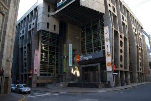 El Banco Hipotecario es una entidad financiera privada (con participación del Estado), con sede central en la Ciudad Autónoma de Buenos Aires (CABA).