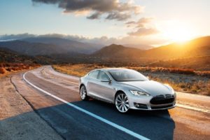 Tesla Inc. es una empresa global especializada en la fabricación de automóviles eléctricos.