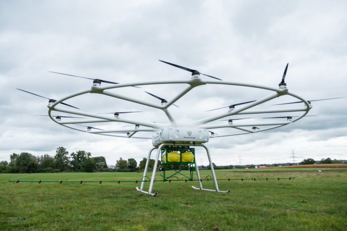 Resultado de imagen para maquinaria agricola argentina john deere drone