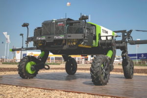 Plantium desarrolló el robot agrícola Terran, un equipo multifunción, apto para desarrollar de manera autónoma tareas de pulverización y acoplar diferentes tipos de implementos.