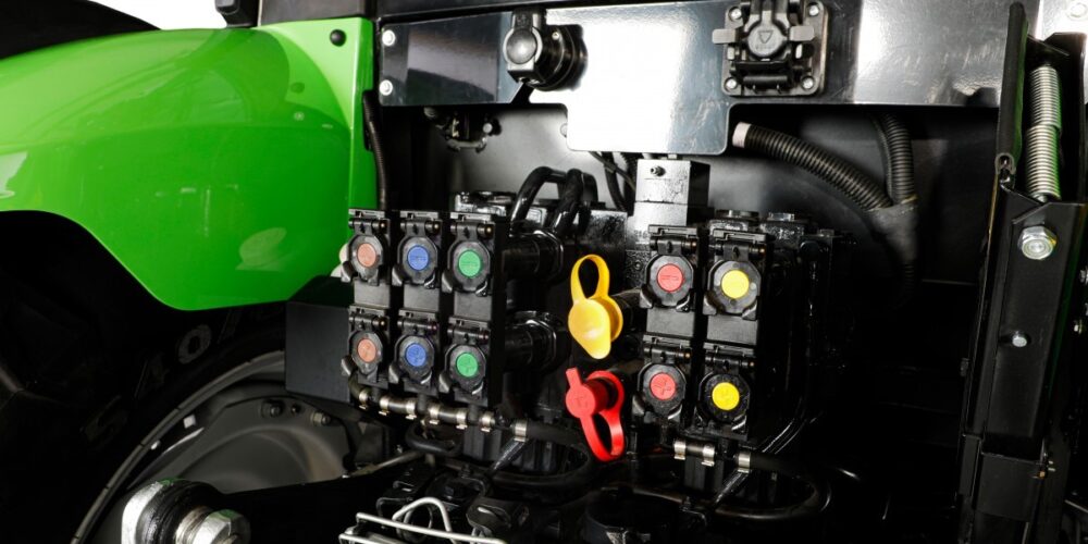 Serie 5D TTV tractor Deutz-Fahr interior