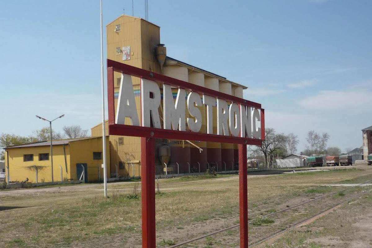 Armstrong, la abanderada de las máquinas - Maquinac