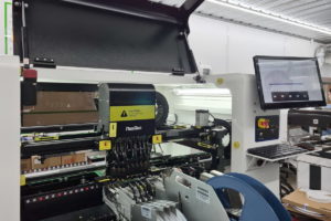 La empresa del Grupo Crucianelli incorporó la máquina NeoDen K1830 para el desarrollo de sus productos de Agricultura de Precisión.