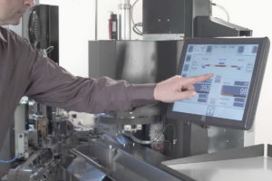 Sumó el sistema de automatizado del corte, crimpado e impresión de la compañía Schleuniger que permite elevar la calidad de los productos.
