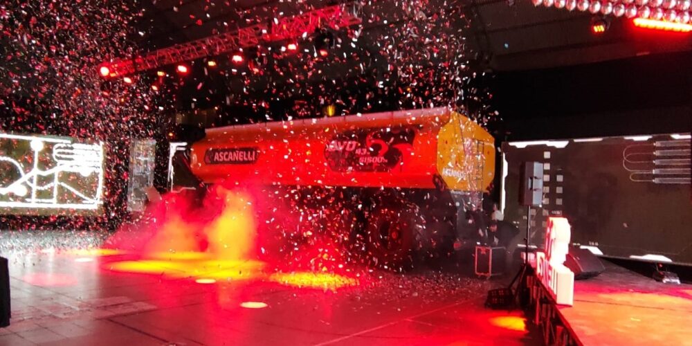 Presentsación de la Tolva Ascanelli Evo 43 Presentsación de la Tolva Ascanelli Evo 43