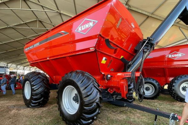 Tolva Kuhn Grain Max 32000
