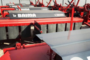 Tras completar el armado de la nueva planta industrial, trabaja en el lanzamiento de equipos y en el desarrollo de proveedores. Y retorna a la línea vial.