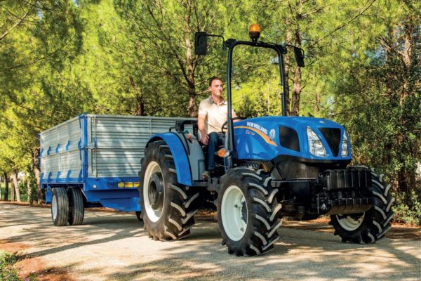 Tractor New Holland TD475F