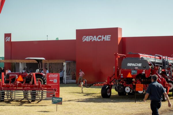 Stand de Apache en Expoagro 2023