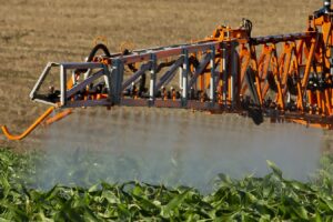 Son productos que cada vez se están usando más en Argentina para proteger a los cultivos de hongos, insectos, malezas y nematodos.
