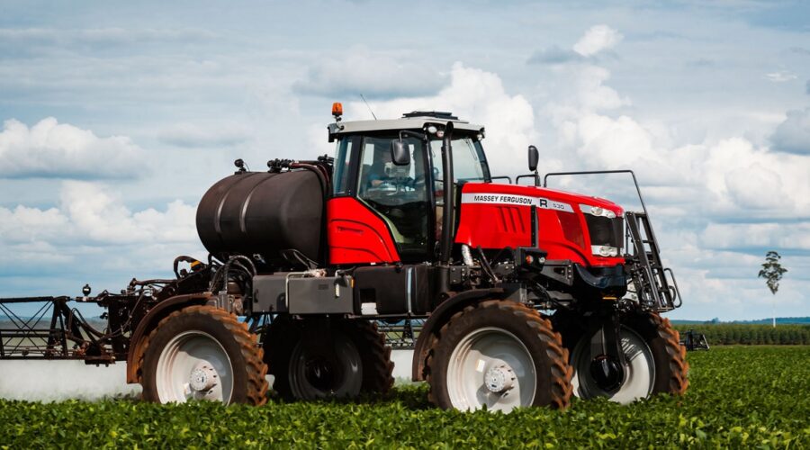 Pulverizadora Massey Ferguson MF 500R-02