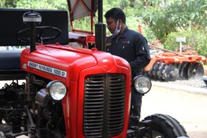 Un tribunal de India falló a favor de TAFE respeto al negocio de los tractores. El pleito se perfila para ser prolongado.