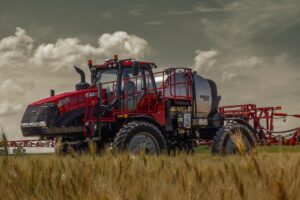Engine power continues to increase in self-propelled sprayers, supporting higher field performance and larger application systems. Here are the 10 most powerful models currently available worldwide.