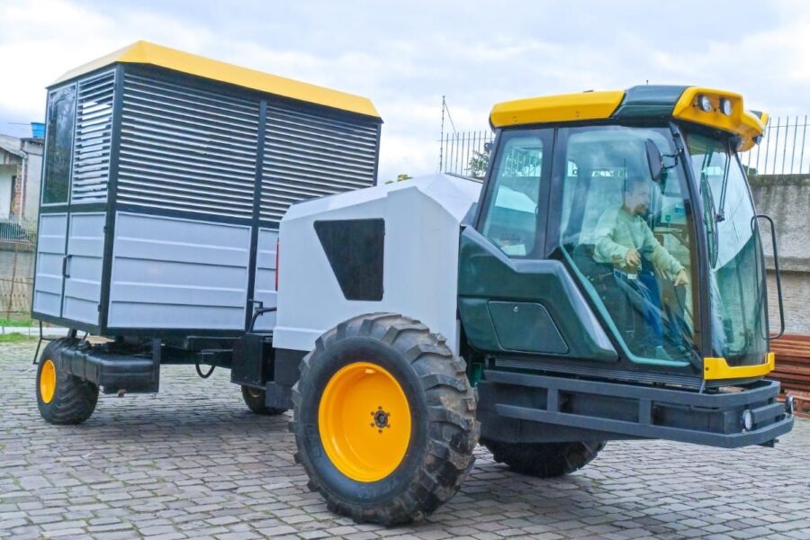 Tractor plantador RoboPlant de CMAK Agro Tractor plantador RoboPlant de CMAK Agro