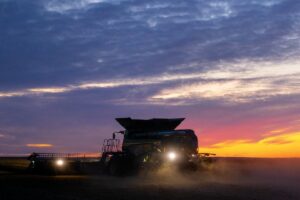 SIMJA Agro propone capacitar al personal para que las máquinas funcionen a su mejor nivel y puedan aprovechar los aportes de las nuevas tecnologías.