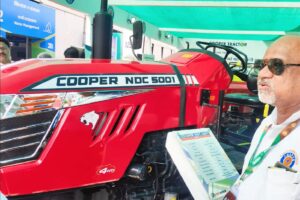 La compañía con base en el Estado de Maharashtra cuenta con más de 100 años de experiencia en el sector metalmecánico. Es reconocida a nivel mundial por sus motores.