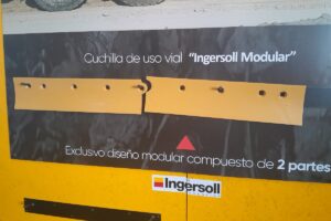 Al estar dividida en secciones, facilita la manipulaci&oacute;n en el recambio de las piezas en las m&aacute;quinas y tambi&eacute;n la log&iacute;stica de transporte.