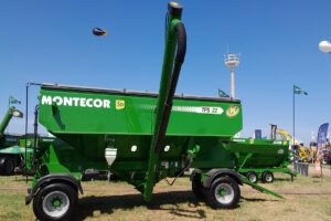 Incluye versiones de 18.000 y 22.000 litros de capacidad, con tubo de descarga de 220 mm e innovaciones en maniobrabilidad.