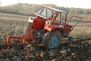 Los rubros con mejores perspectivas son los vinculados con la logística granaria. Todavía no hay inserción de la siembra directa.