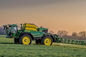 El formato para Estados Unidos, de cabina sobre el chasis, no convencía en Europa. Y tuvo que modificarlo por la cabina frontal.