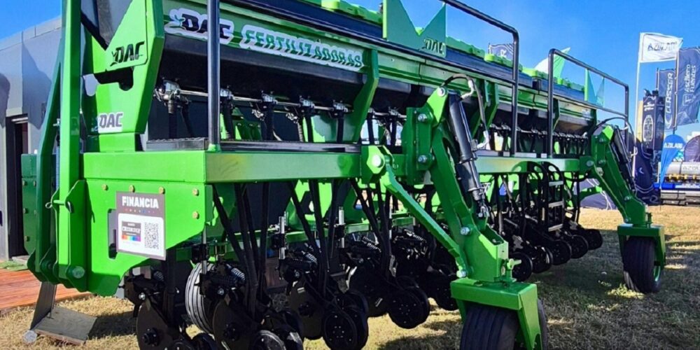 Fertilizadora incorporadora DAC TP 21