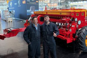 Exhibirá la sembradora se granos finos y gruesos 61000, adaptada a las condiciones de los mercados de Europa.