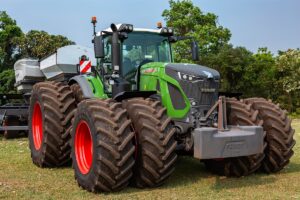 U.S. tractor sales totaled 9,804 units in February 2026, down 12.2% year-over-year, according to the Association of Equipment Manufacturers. The decline extended the softer demand trend seen at the start of the year, with continued weakness in high-horsepower equipment.
