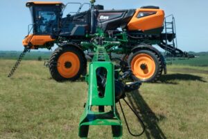 Es el primer equipo del mundo que permite realizar las tres tareas con un mismo botalón.