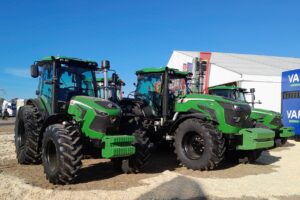 Presentó una línea de equipos que va de 50 a 300 CV, con prestaciones enfocadas en las sembradoras que se usan en Argentina.