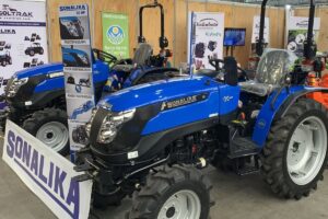 El fabricante indio acordó un proyecto de ensamblaje y localización progresiva de tractores Sonalika y Solis. La iniciativa se suma a nuevas inversiones industriales que empiezan a posicionar a Kazajstán como polo de producción de maquinaria agrícola en Asia Central.